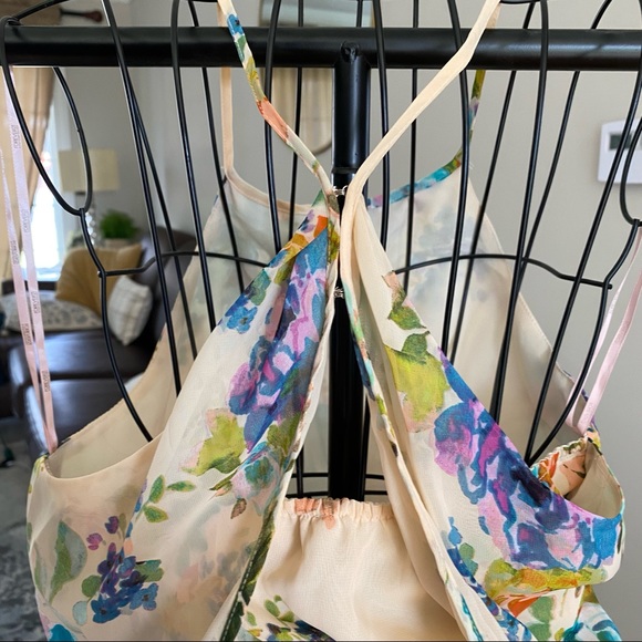 Forever 21 Contemporary Dress M - elastic waist - 36” long - adorable back! - Picture 5 of 5